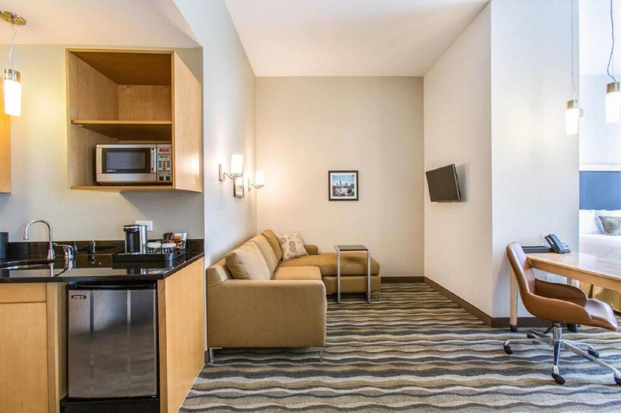 2 King Beds, Two-Bedroom, Suite, Non-Smoking at Wyndham Avon