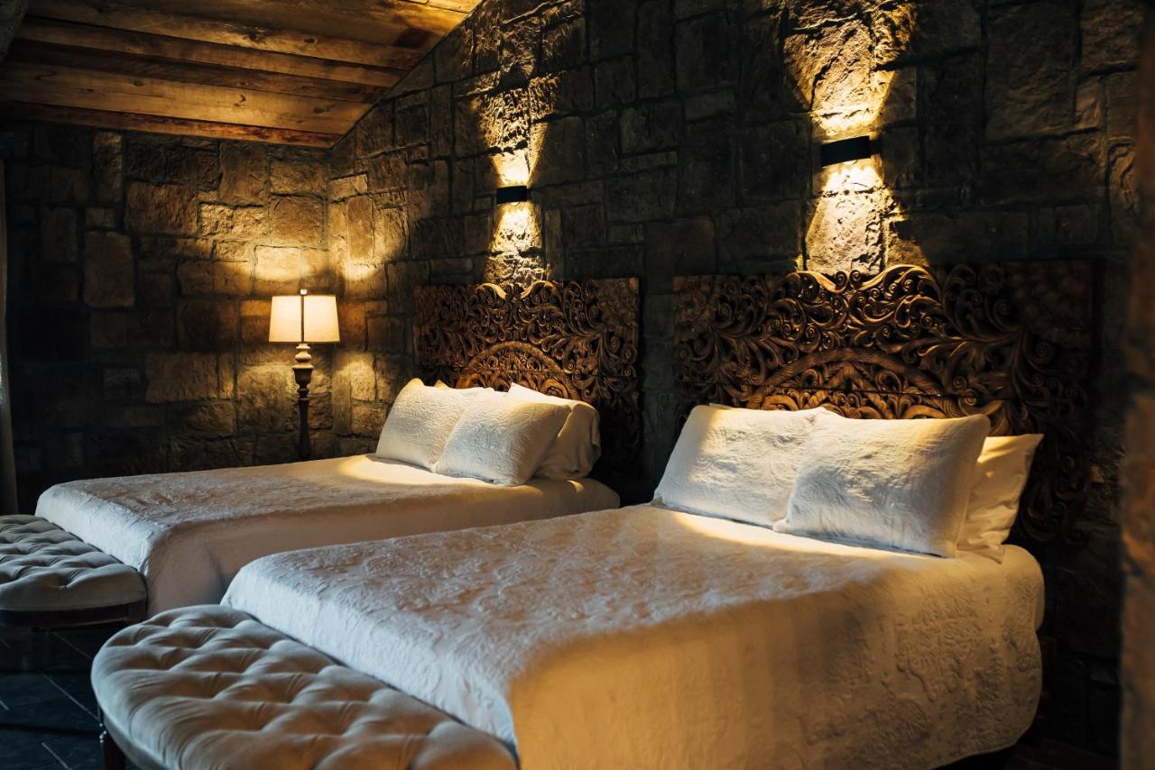 | The Inn at Zaca Creek