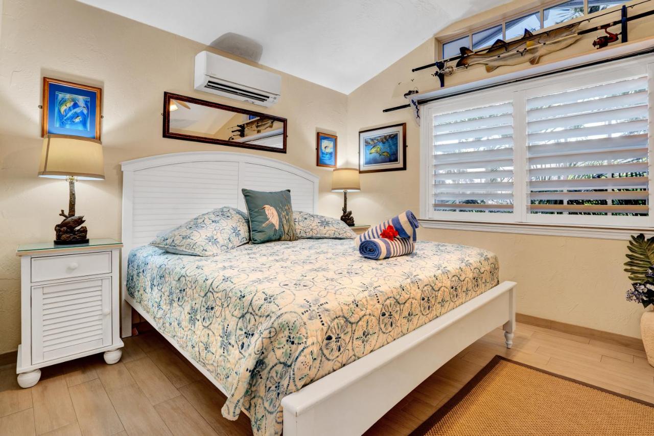 | Island Bay Resort