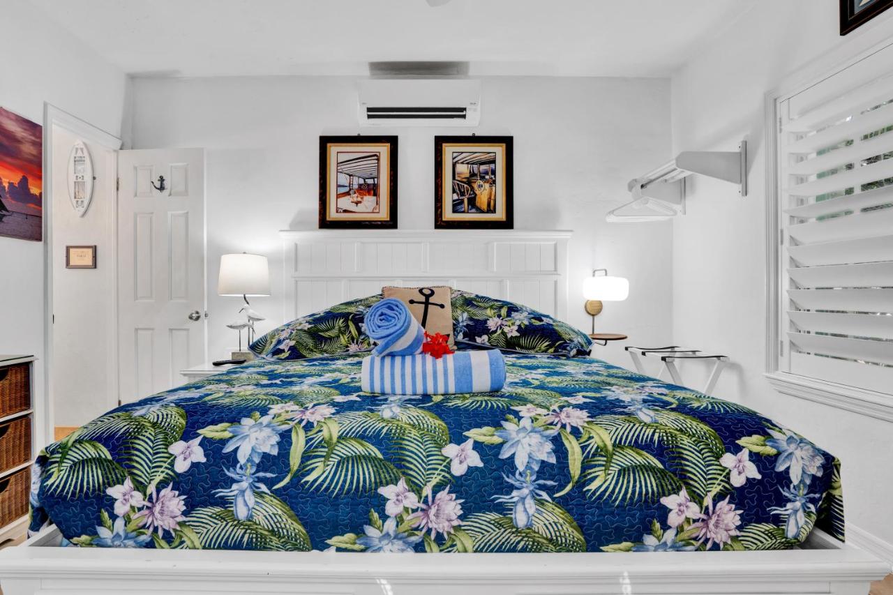 | Island Bay Resort