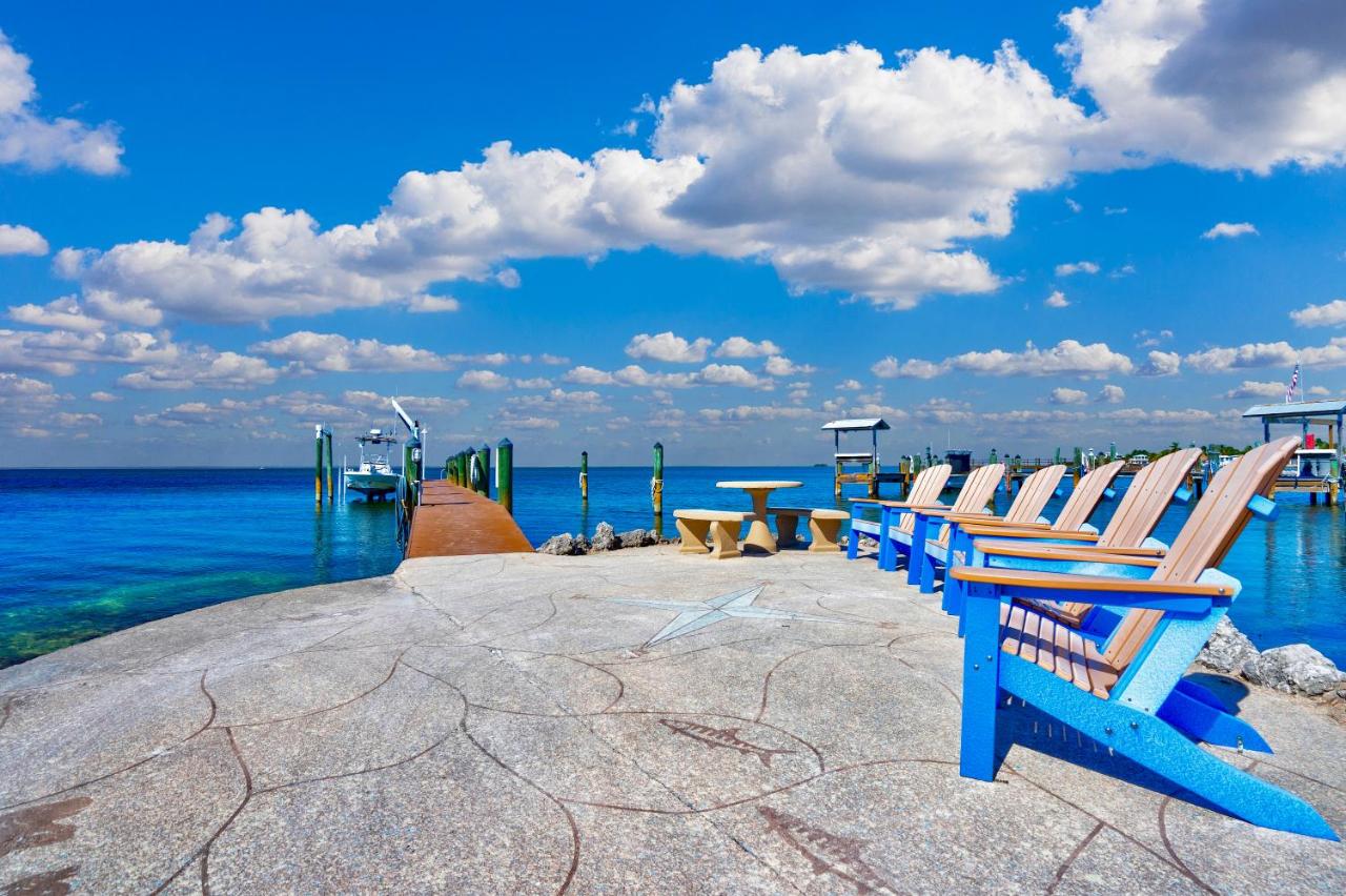 | Island Bay Resort