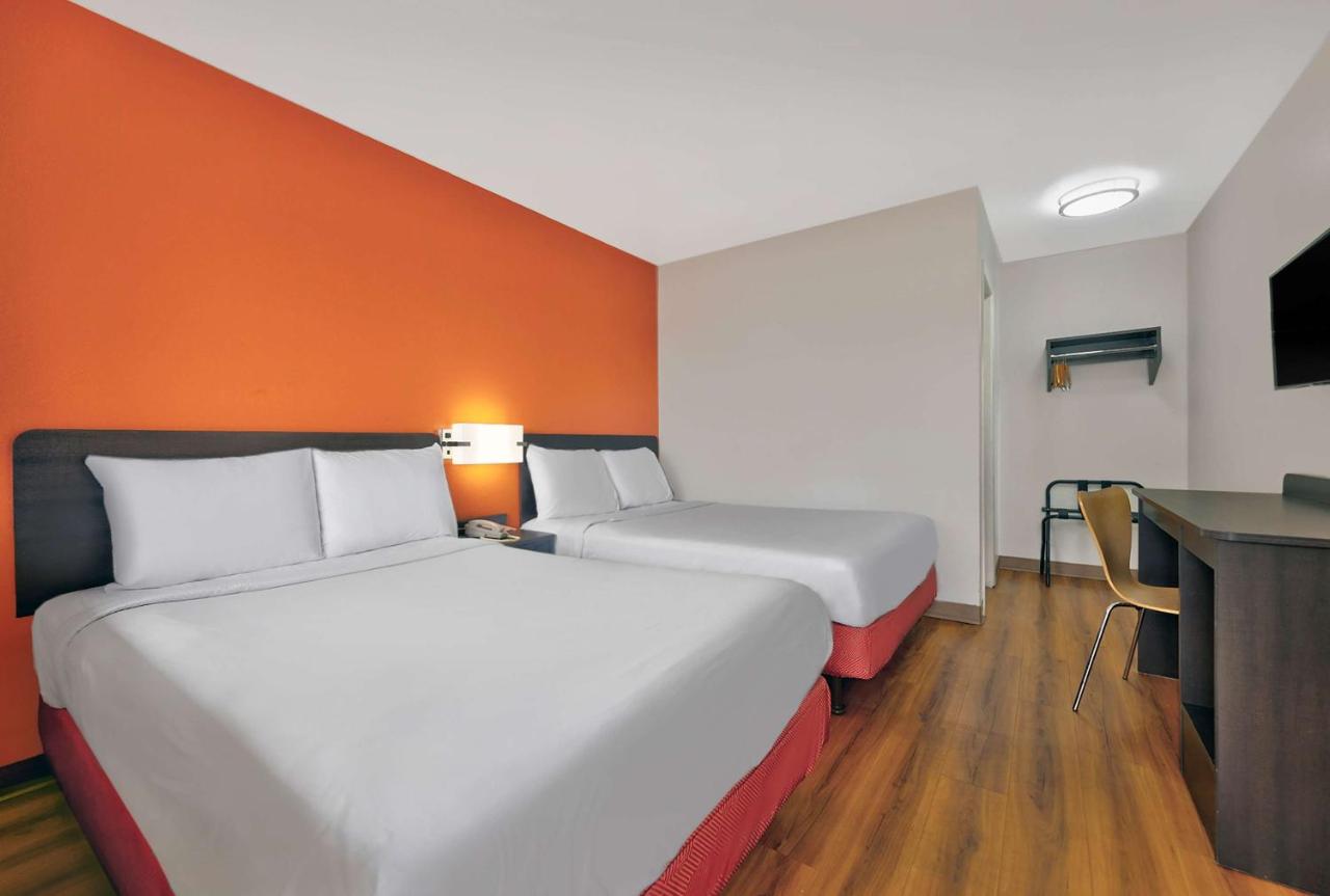 Quadruple Room at Motel 6-Columbus, GA