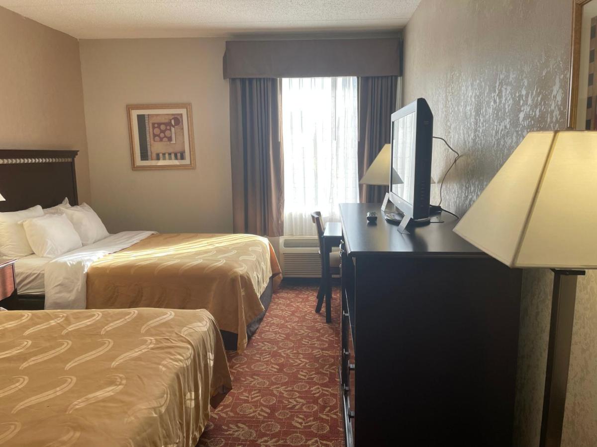 Double Room with Two Double Beds - Non-Smoking at Quality Inn Vineland