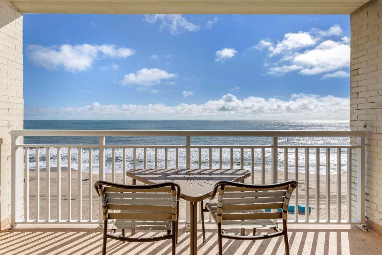 Efficiency, Oceanfront, 1 King Bed & Sofa Bed, Interior Entrance, Non Smoking at Quality Inn Boardwalk