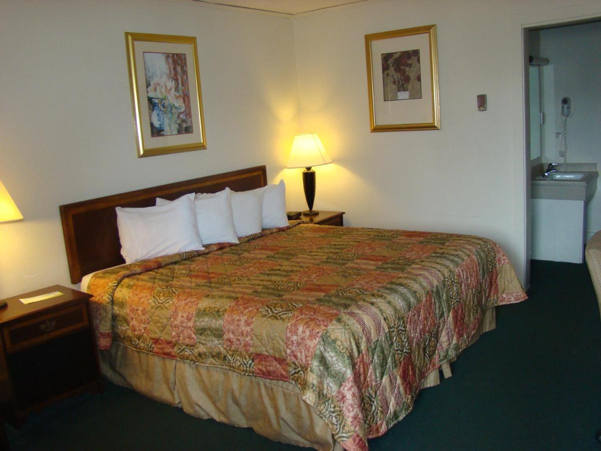 | Aderi Hotel Near Bucknell University