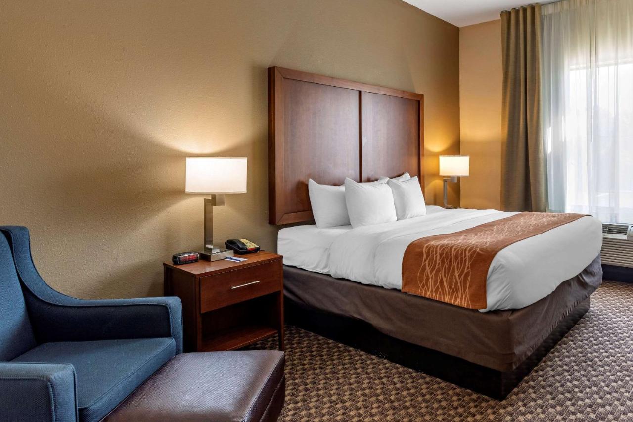 | Comfort Inn & Suites Atoka-Millington