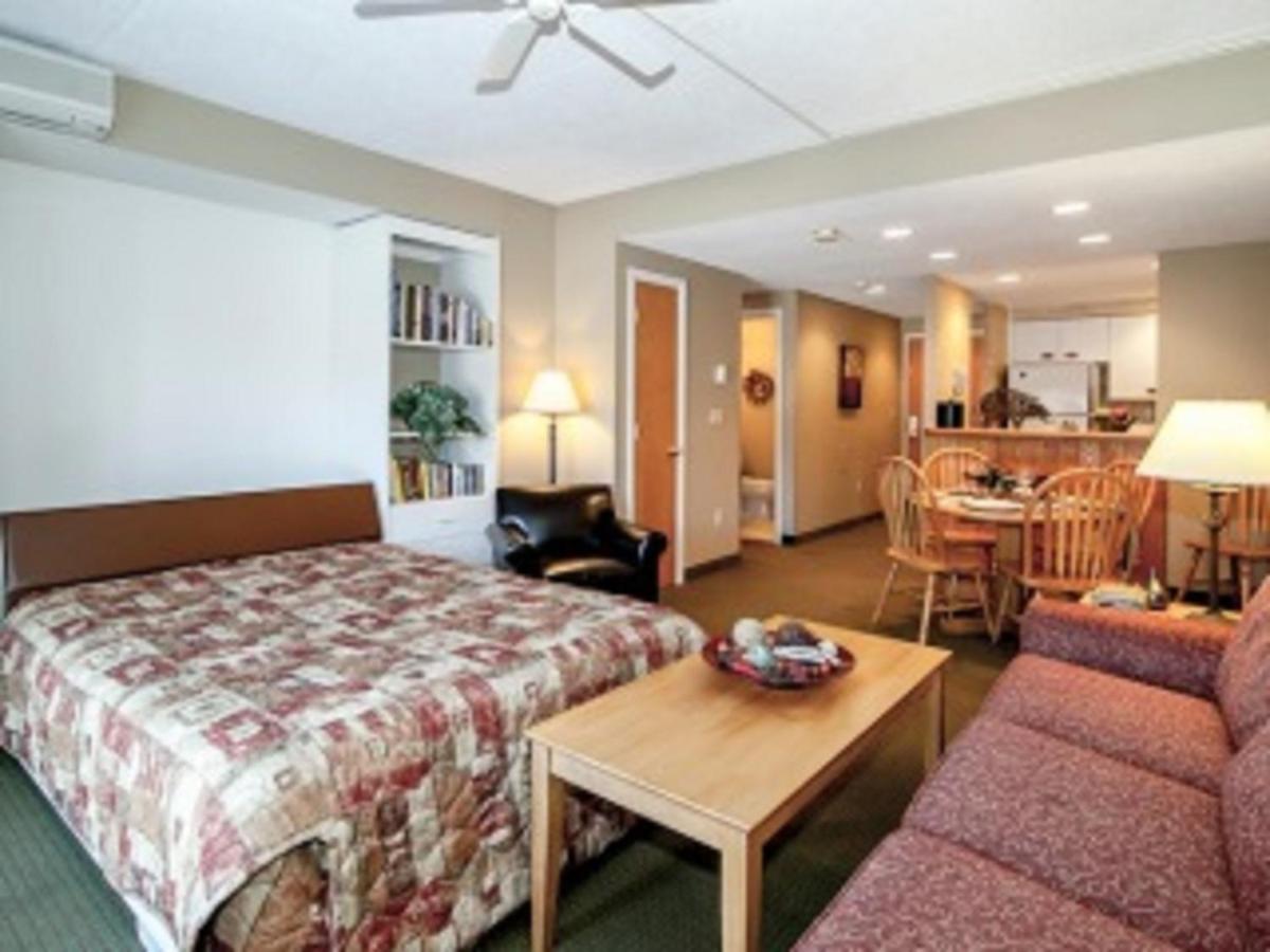 | Rivergreen Resort