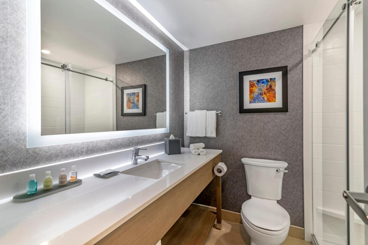 | Clarion Inn