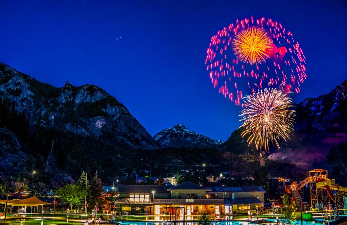 | Ouray Riverside Resort - Inn & Cabins