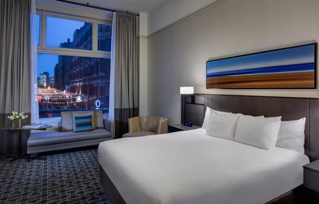 Suite One King Bed at Hyatt Regency Cleveland At The Arcade
