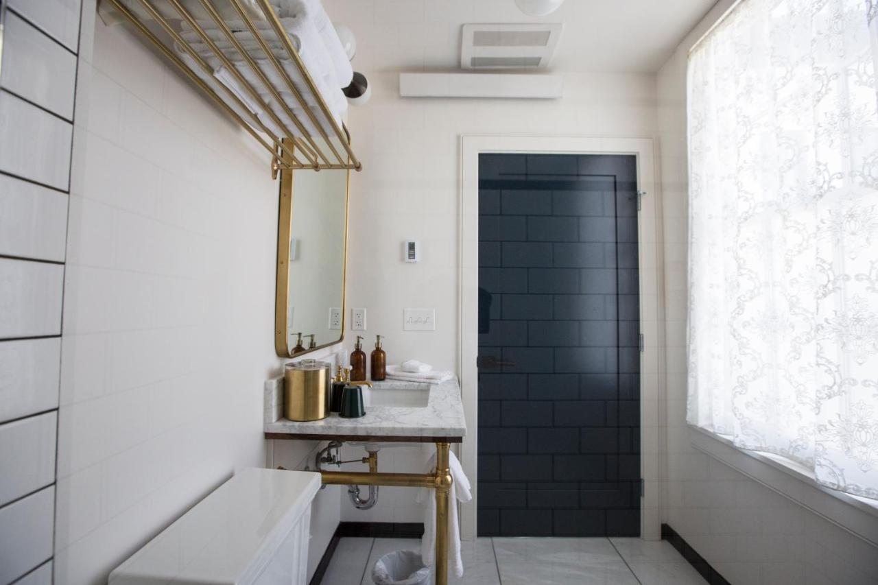 | Surf Hotel & Chateau