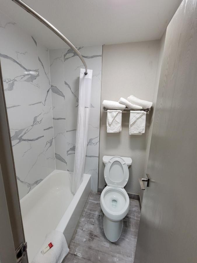 Queen Room with Two Queen Beds - Non-Smoking at Days Inn by Wyndham Ruidoso Downs