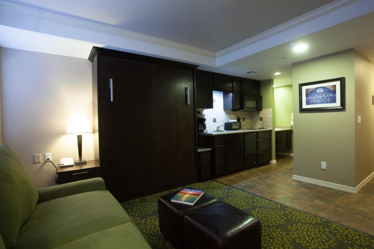 | London Bridge Resort