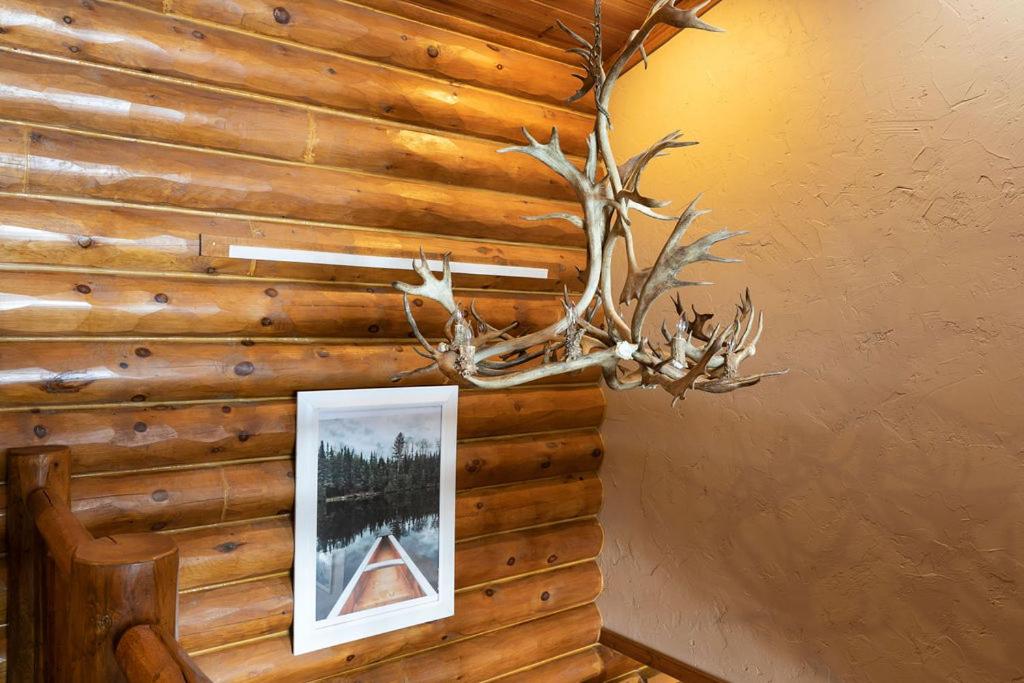  | Grandview Lakeside Log Lodge