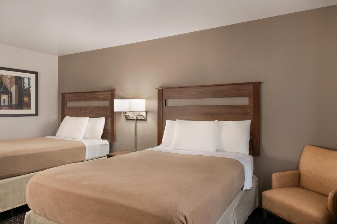 Deluxe Double Room - Mobility Access/Non-Smoking at Baymont by Wyndham Buffalo