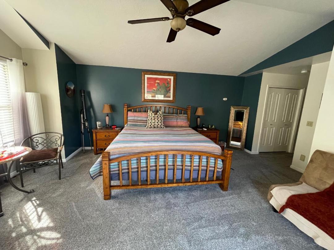 | Harvest House Bed and Breakfast