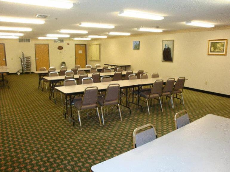 | Syracuse Inn and Suites