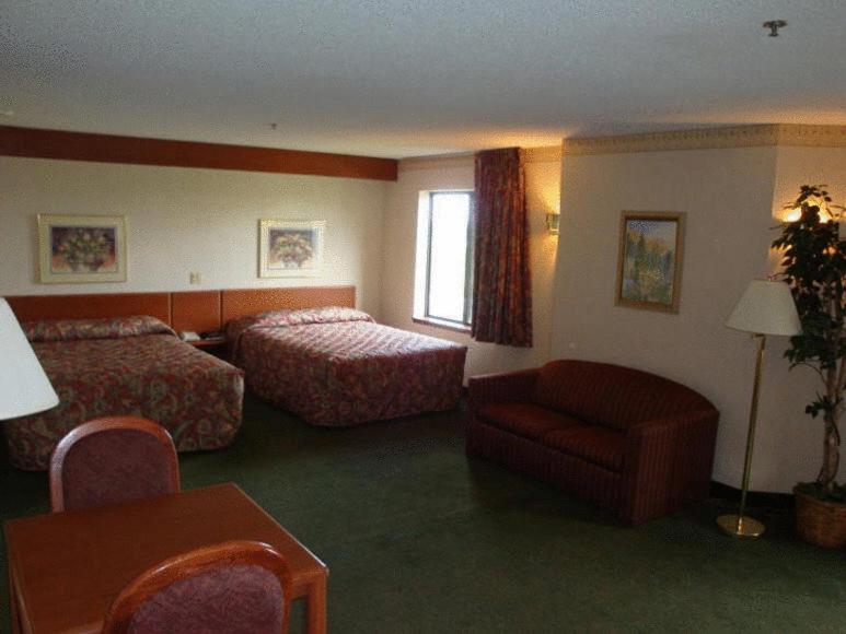 | Syracuse Inn and Suites