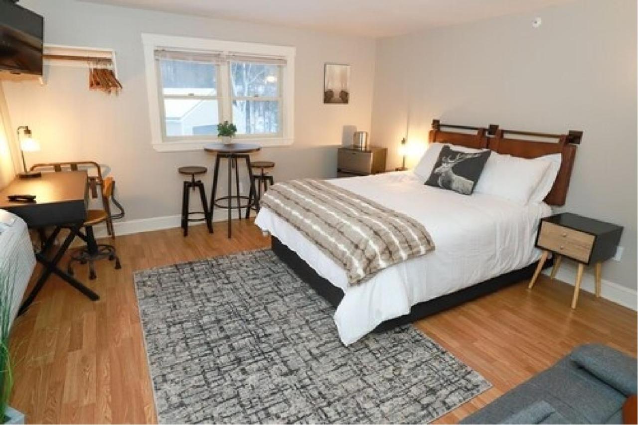 | Gunstock Inn & Suites
