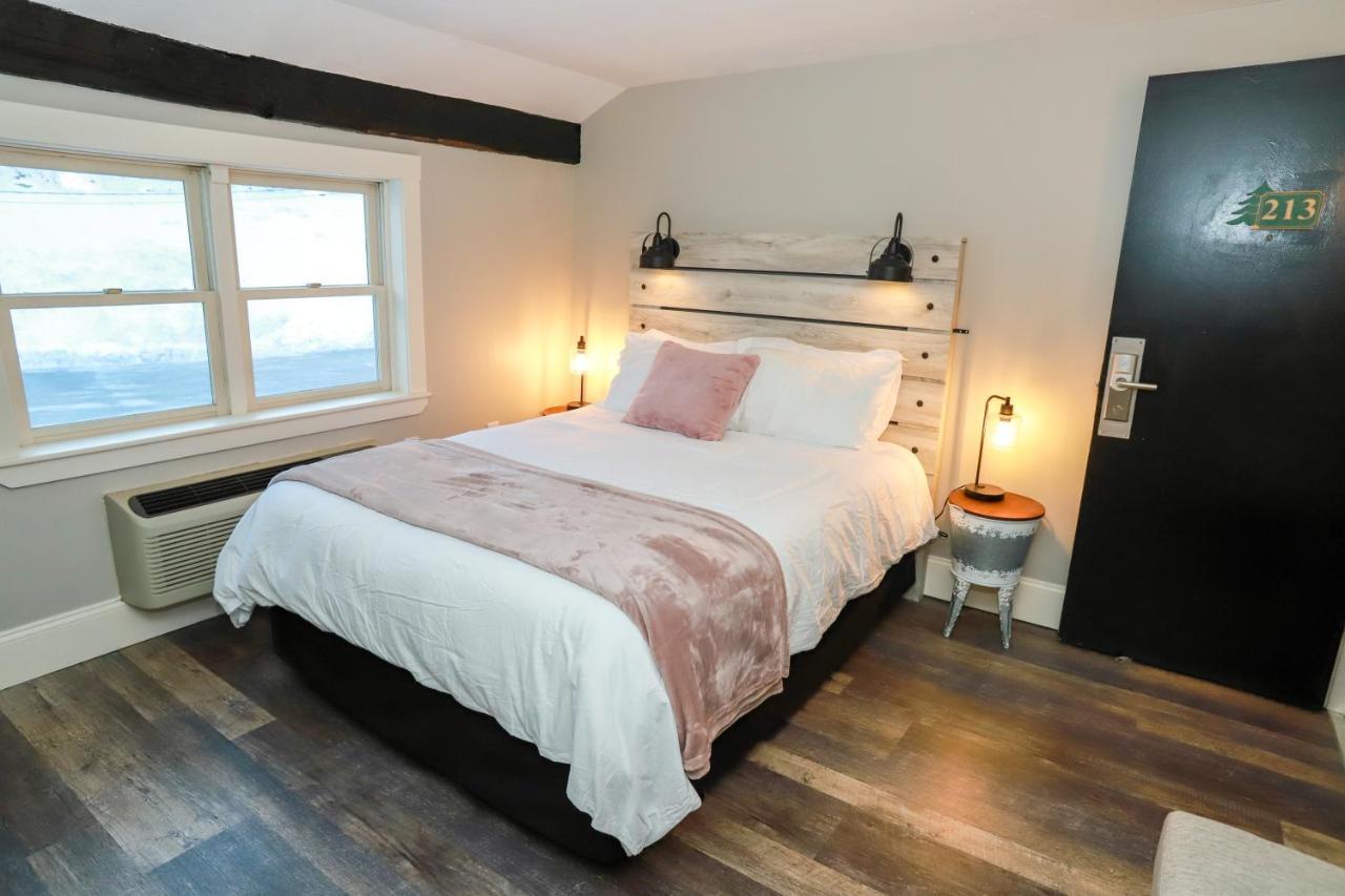 | Gunstock Inn & Suites
