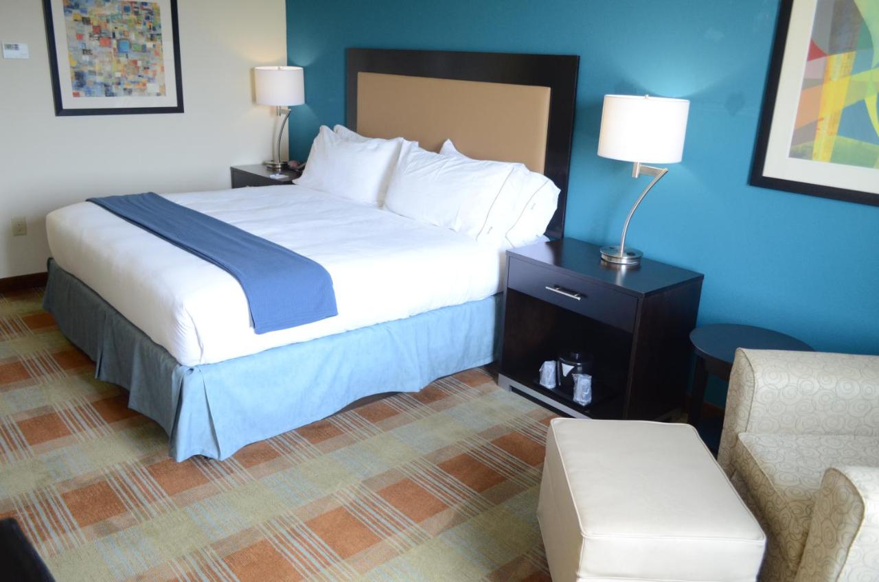 | Holiday Inn Express Hotel & Suites Houston NW-Brookhollow, an IHG Hotel
