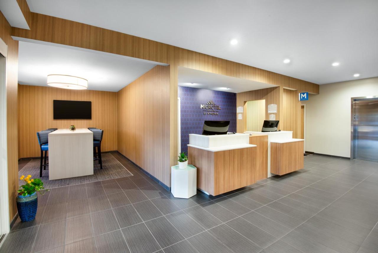 | Microtel Inn & Suites by Wyndham Farmington