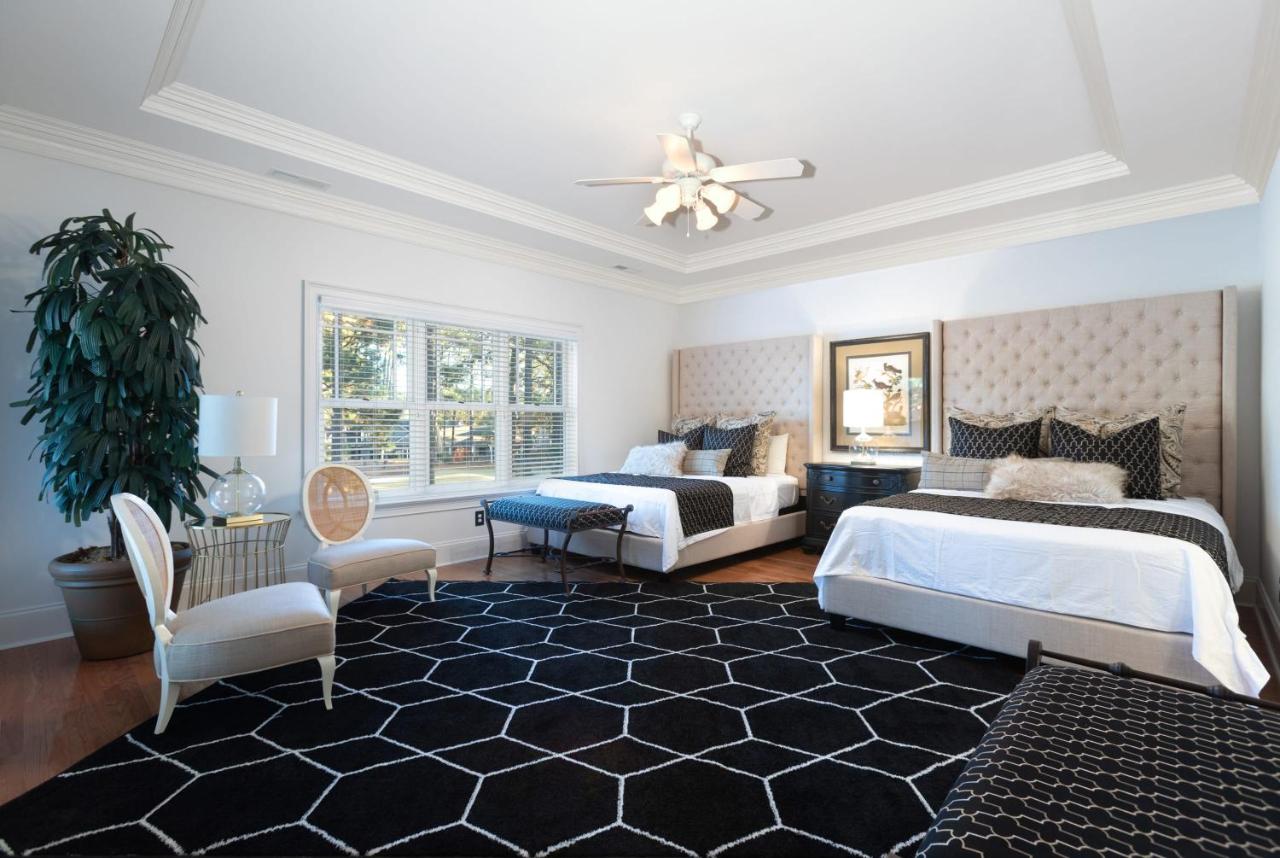 | New - Spectacular️ Golf Views - Sleeps 20 - Pinehurst National #9 - Near DT Pinehurst!