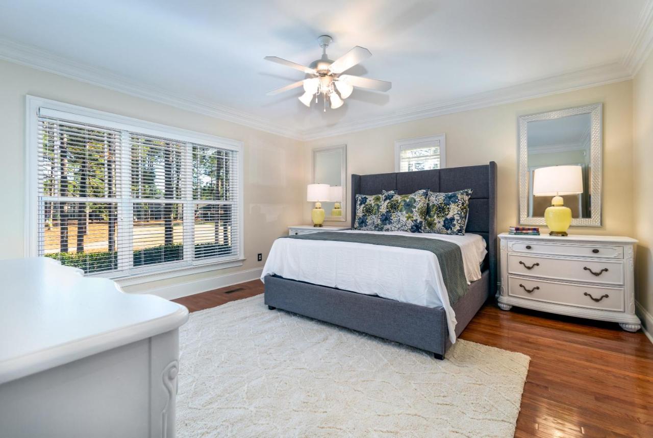 | New - Spectacular️ Golf Views - Sleeps 20 - Pinehurst National #9 - Near DT Pinehurst!