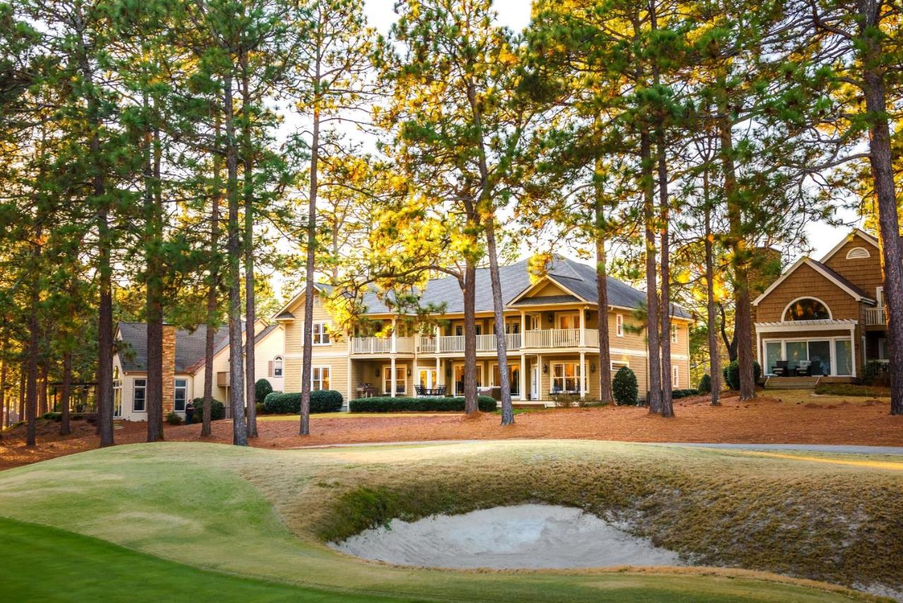 | New - Spectacular️ Golf Views - Sleeps 20 - Pinehurst National #9 - Near DT Pinehurst!
