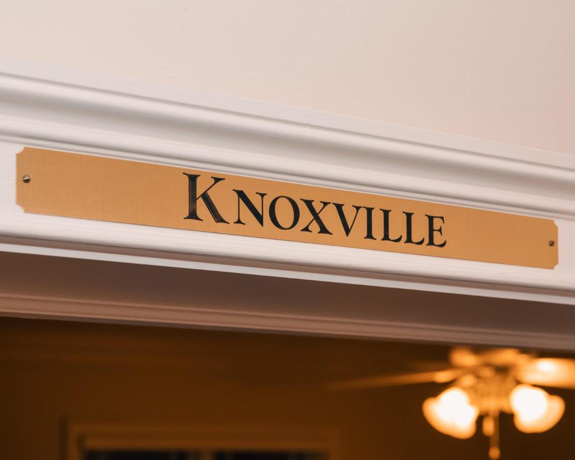 | New - Spectacular️ Golf Views - Sleeps 20 - Pinehurst National #9 - Near DT Pinehurst!