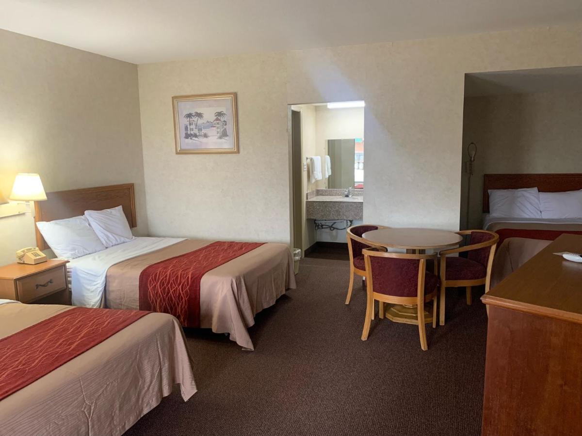 | Coachman's Inn Motel
