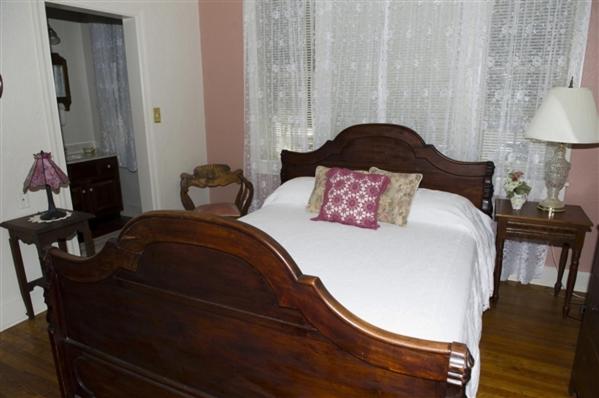 | Inn at the Olde Silk Mill
