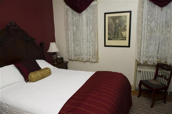 | Inn at the Olde Silk Mill