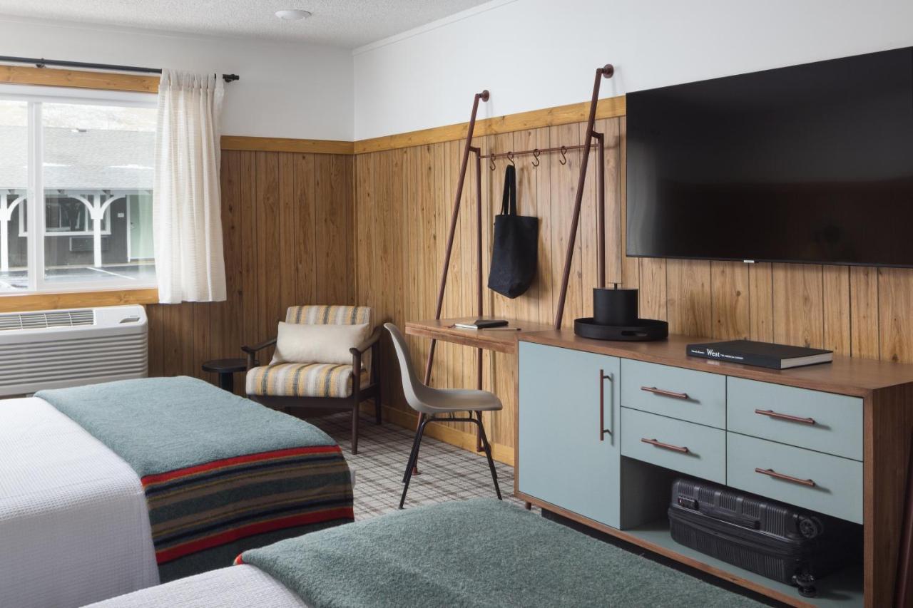 | The Virginian Lodge