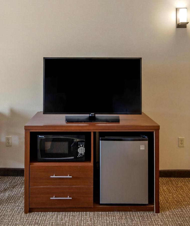 Superior King Room - Mobility Accessible/Non-Smoking at The Atrium Hotel