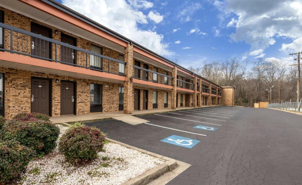 | Southern Inn and Suites