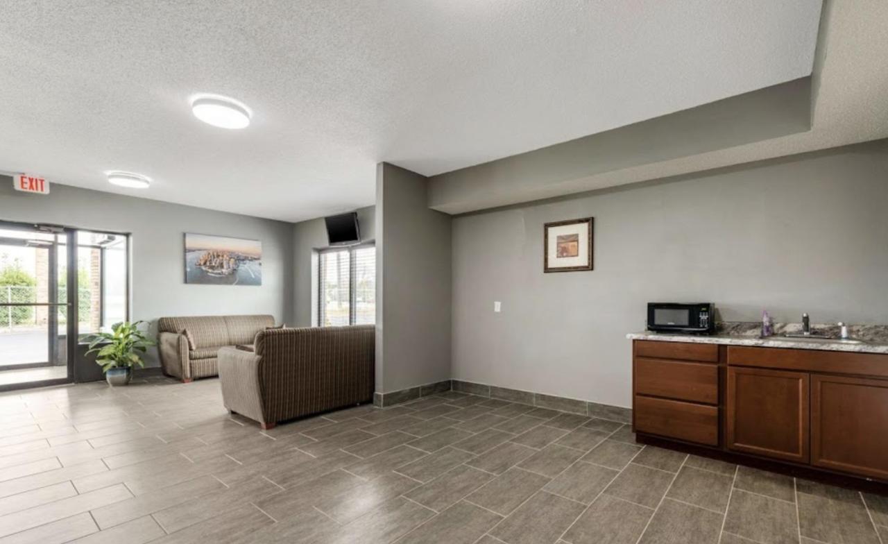 | Southern Inn and Suites
