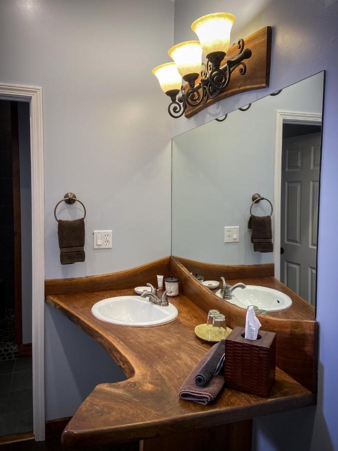 | Makanda Inn