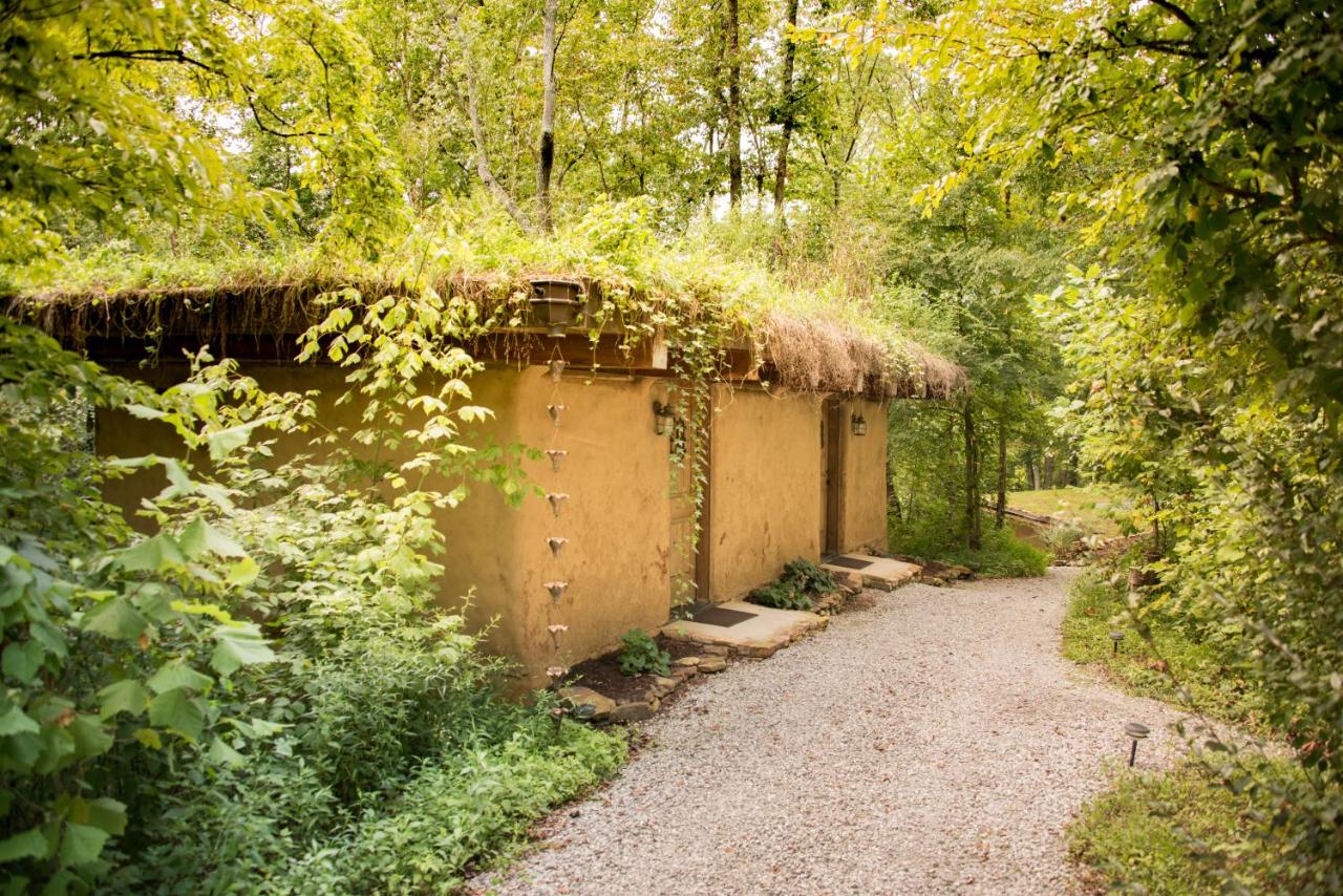  | Makanda Inn