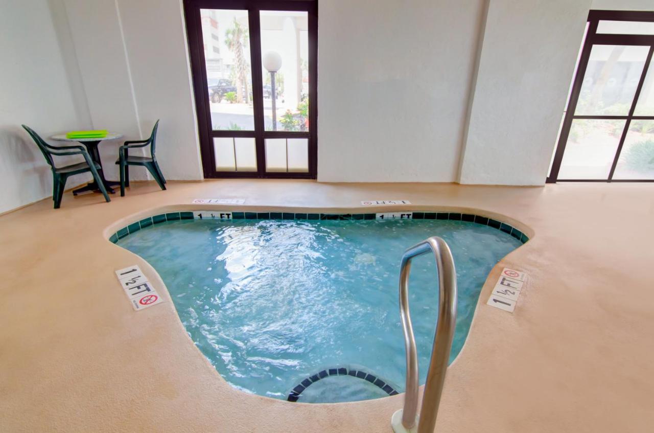 One-Bedroom Suite at Palms Resort