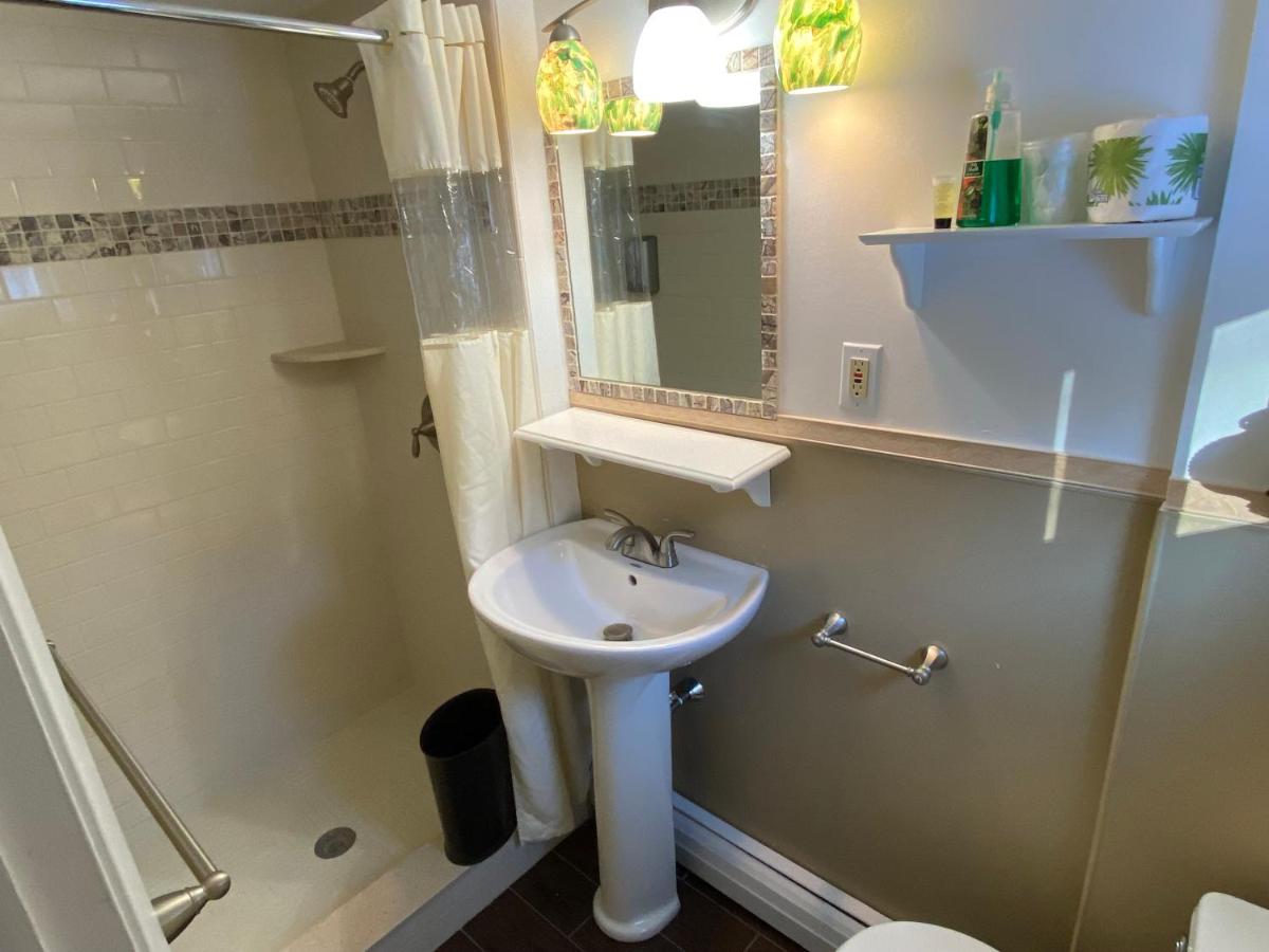 | Bromley View Inn
