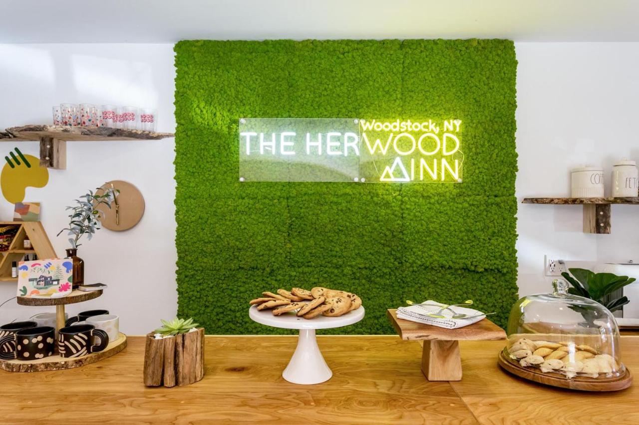  | The Herwood Inn