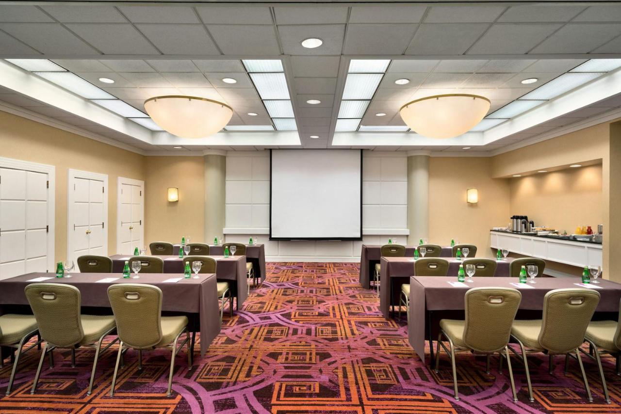 | Crowne Plaza Englewood, an IHG Hotel