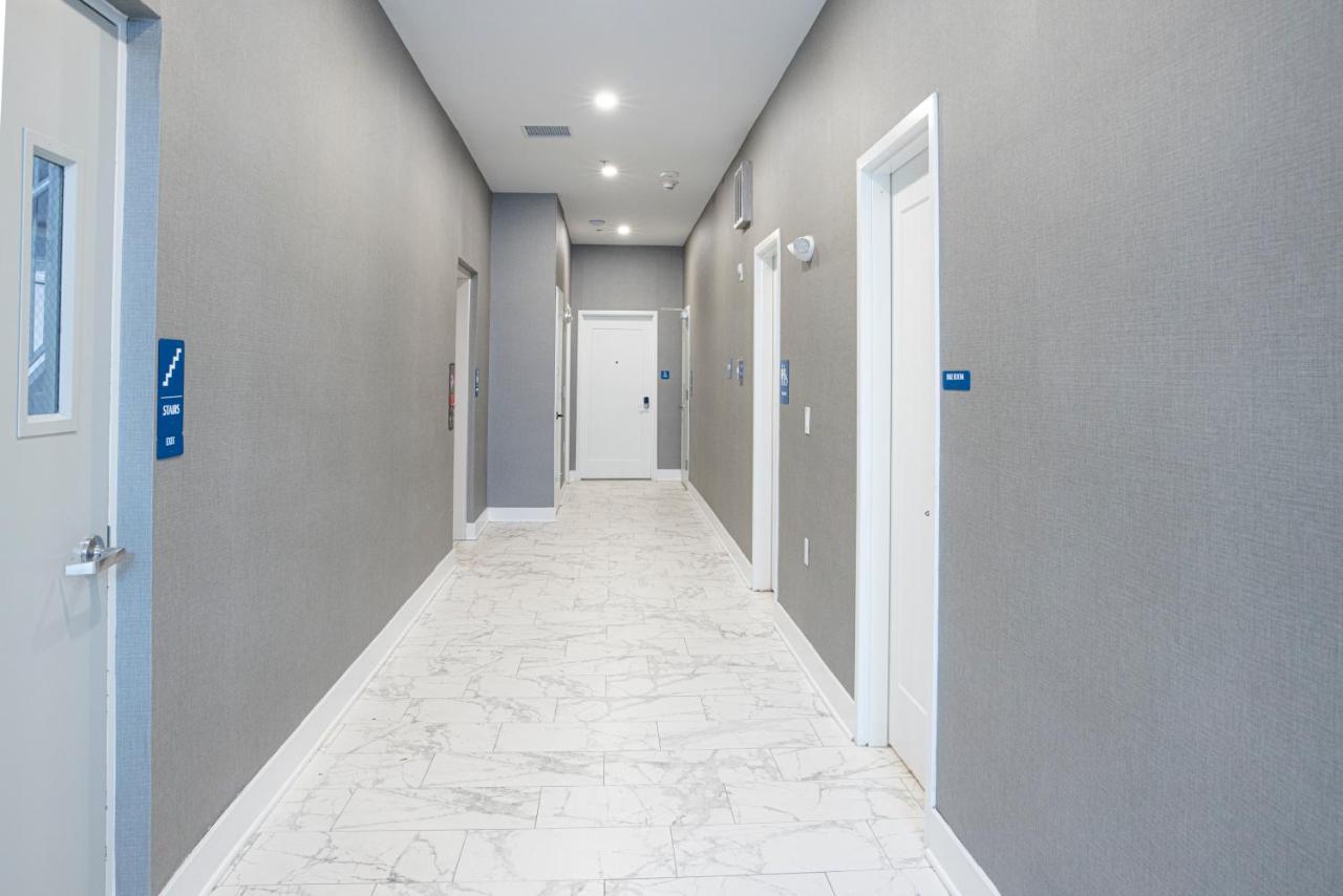 | Peachtree Suites - Jersey City