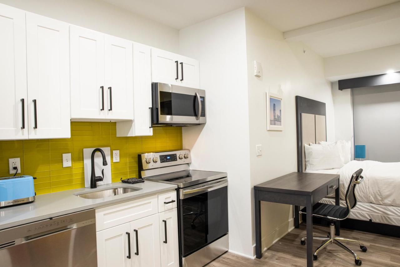 | Peachtree Suites - Jersey City