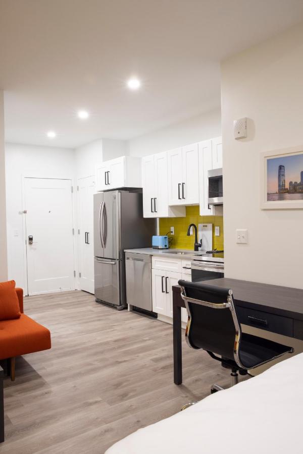 | Peachtree Suites - Jersey City