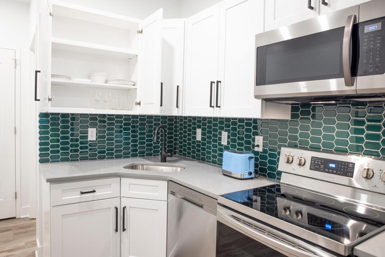| Peachtree Suites - Jersey City