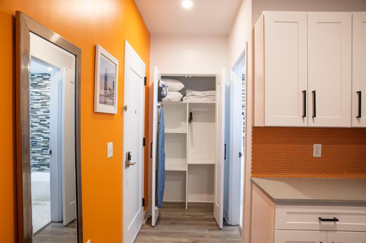 | Peachtree Suites - Jersey City
