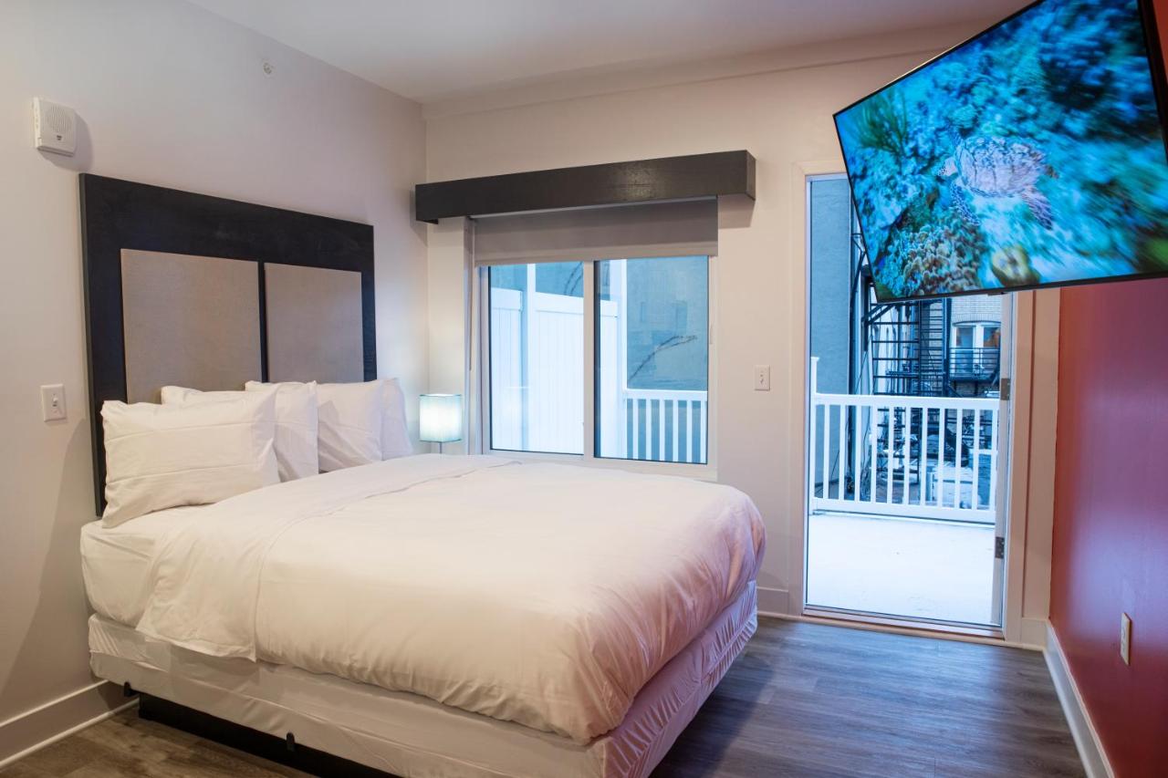 | Peachtree Suites - Jersey City