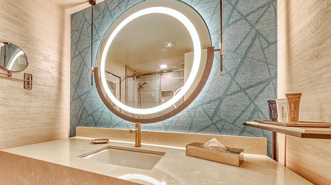 Coastal Tower Executive Suite at Harrah's Resort Atlantic City Hotel & Casino – A Caesars Rewards Destination